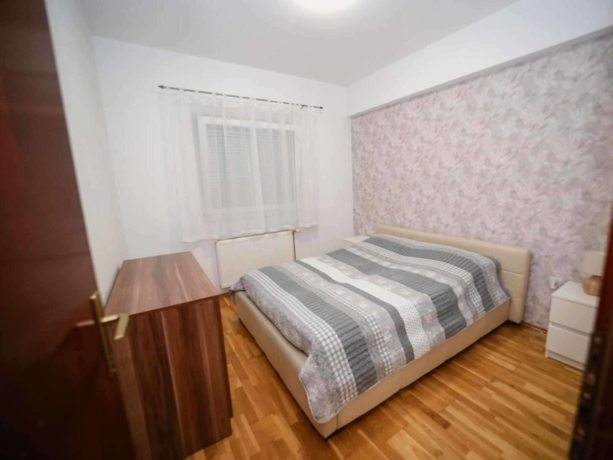 Iva Lux Stan Na Dan Lägenhet Banja Luka Exteriör bild